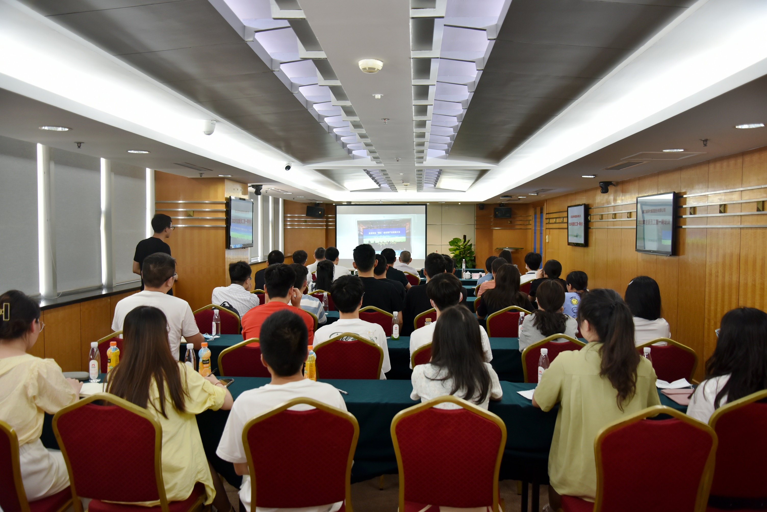 以梦为马，不负韶华——安博网页中国有限公司集团2022年度新员工第一期培训活动圆满结束