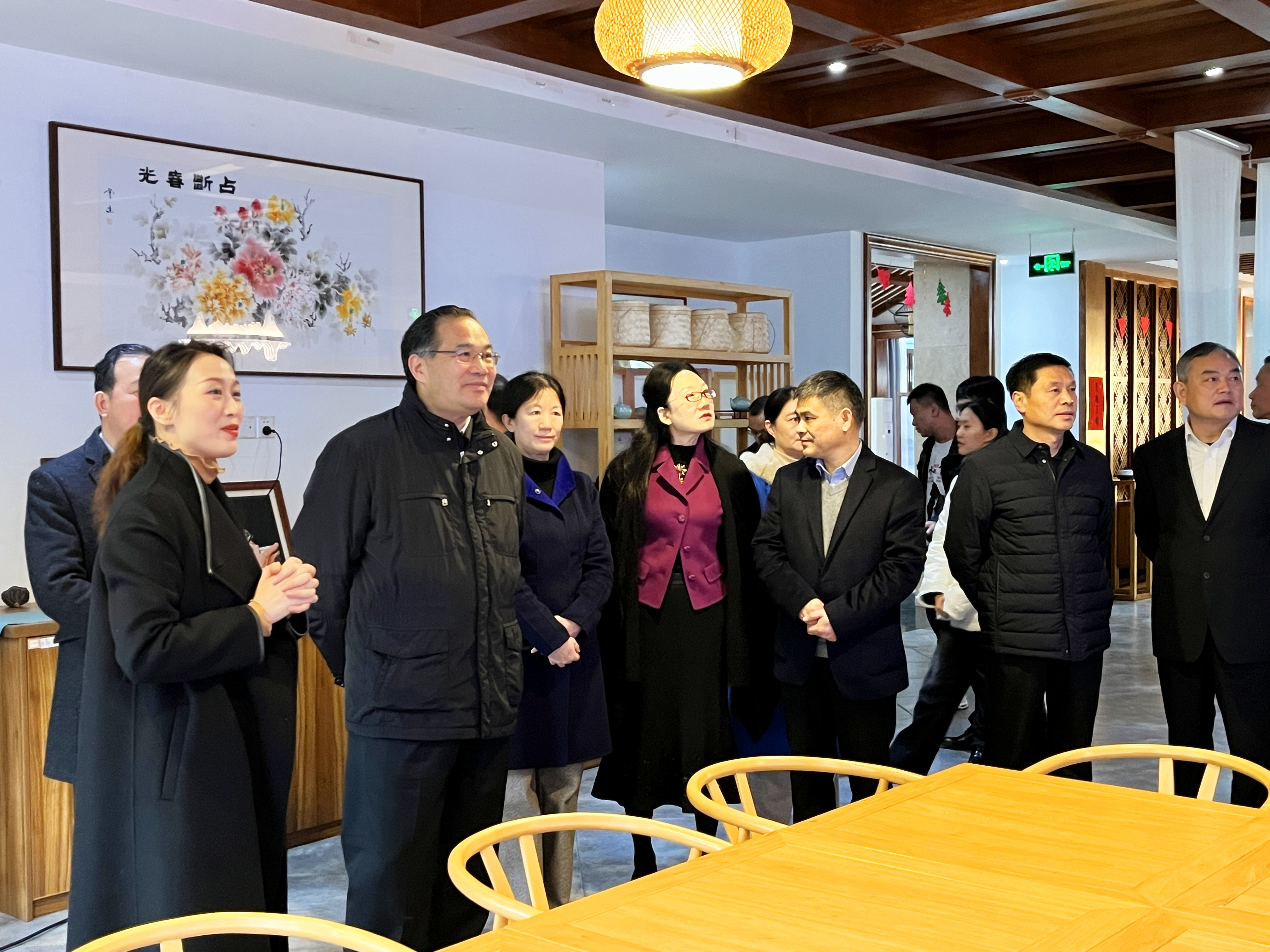 湖北省政协副主席马旭明一行莅临安博网页中国有限公司集团考察交流