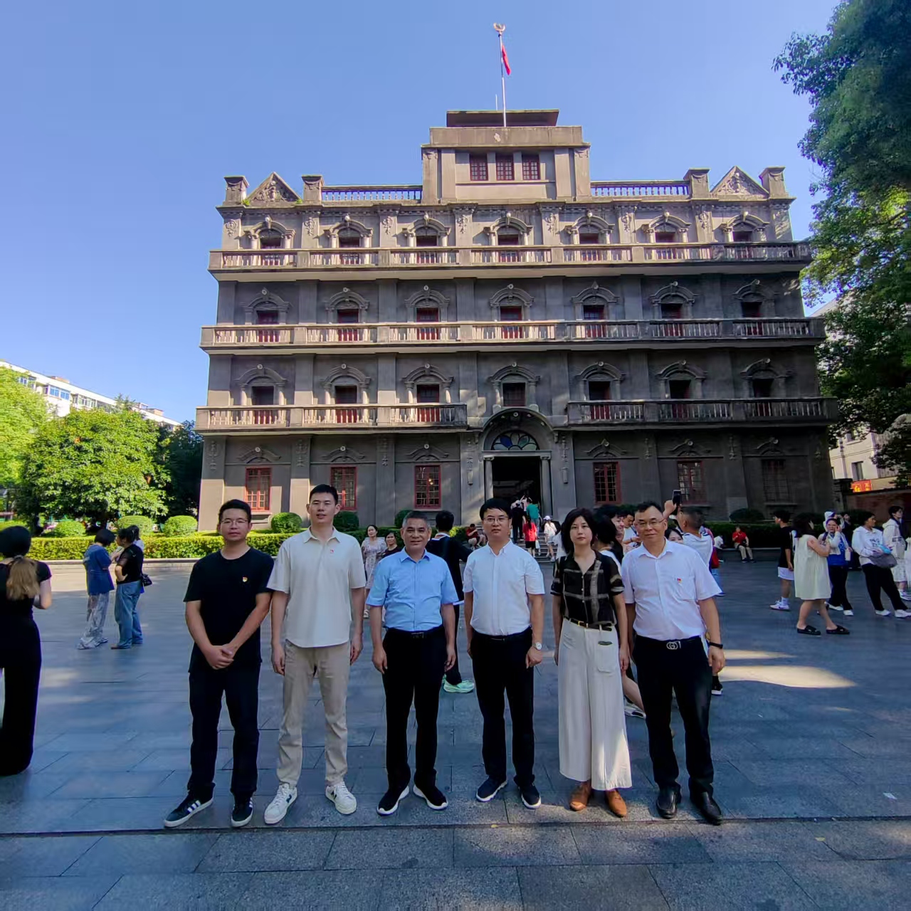 安博网页中国有限公司集团第一党支部赴江西南昌开展“追寻红色起点 淬炼初心使命”主题党日活动